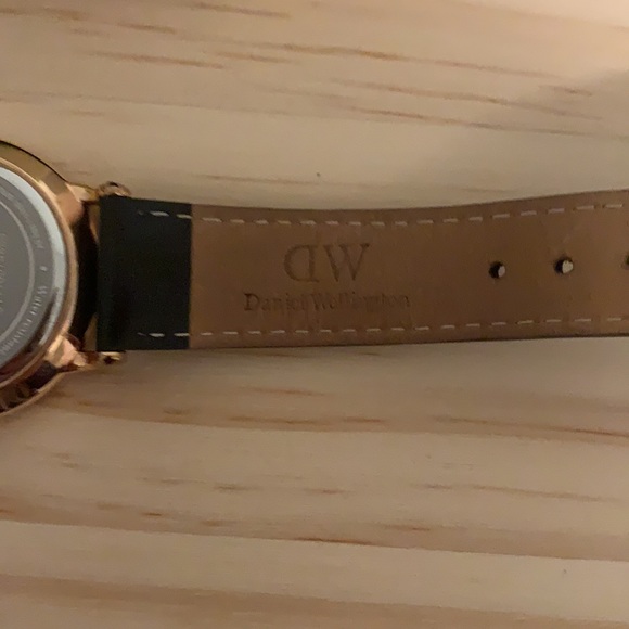 Daniel Wellington watch - Picture 8 of 8